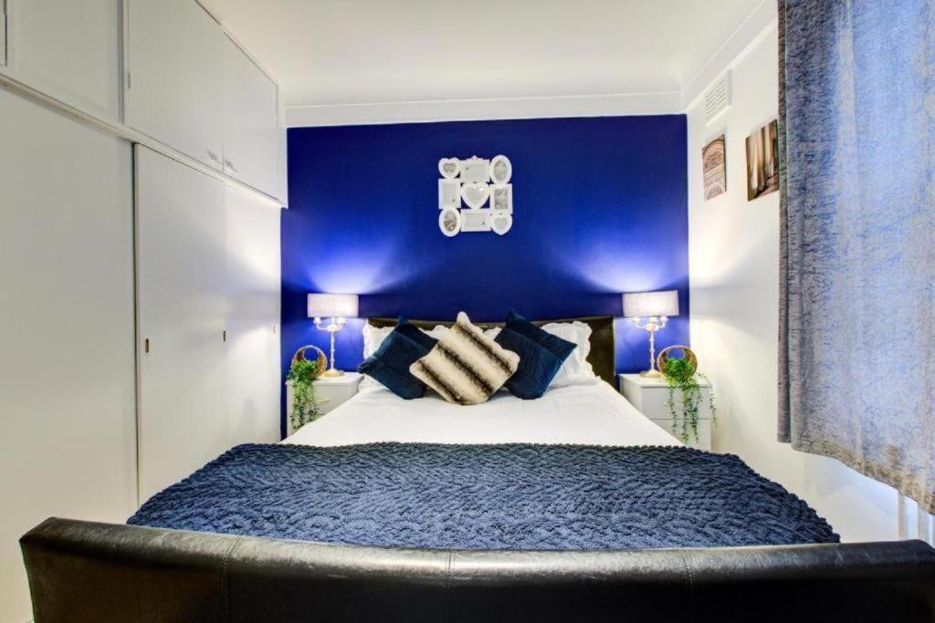 Apartment Park Lane Beautiful Family London